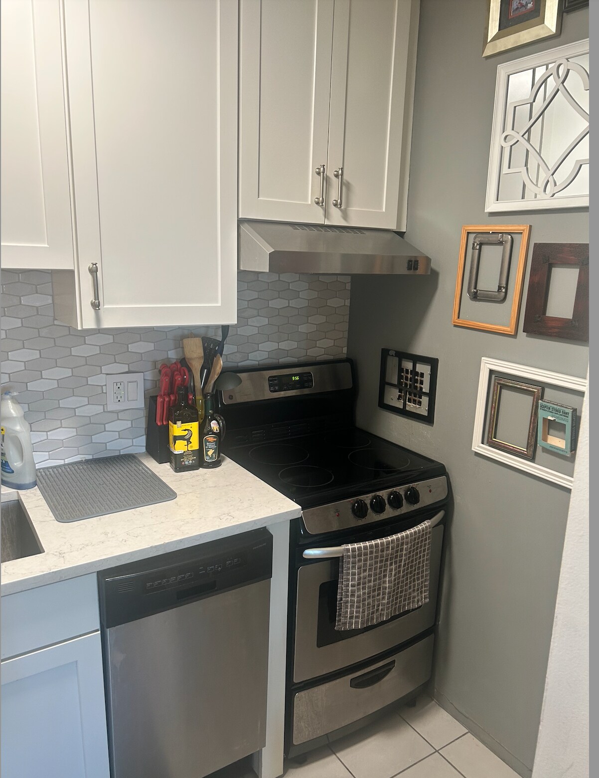 Kitchen - 1311 Delaware Ave SW