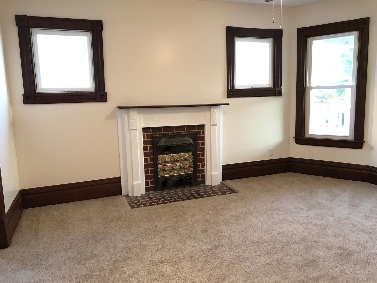 Building Photo - 1110 19th St