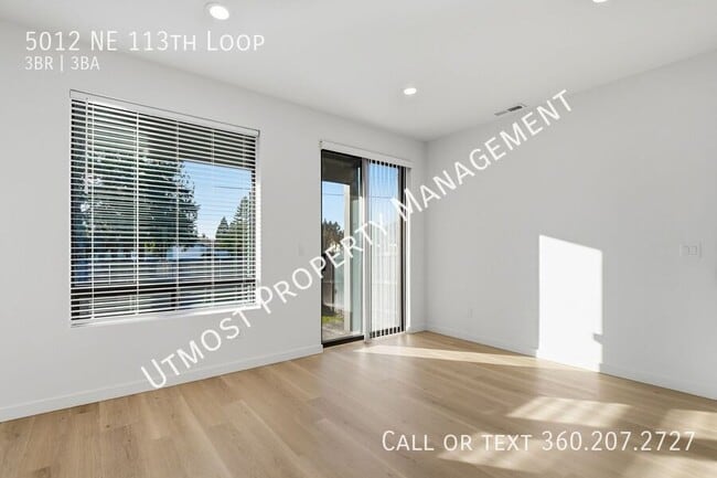 Building Photo - 5012 NE 113th Lp