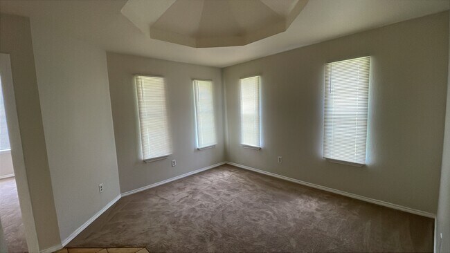 Building Photo - 1305 S James Cir