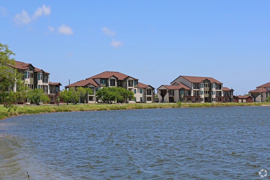 Southlake Ranch Apartment Homes 3310 Rodd Field Rd Corpus Christi TX