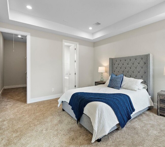 Building Photo - New Listing! Beautiful 3 Bed, 2.5 Bath Home