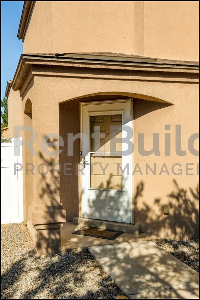 Building Photo - CALL US TODAY AT (505) 808-6467 TO SCHEDUL...