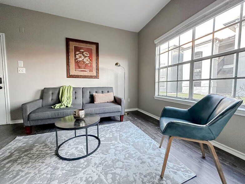 Primary Photo - 6225 Saratoga Blvd