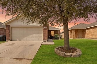 Building Photo - 8925 Sun Haven Way