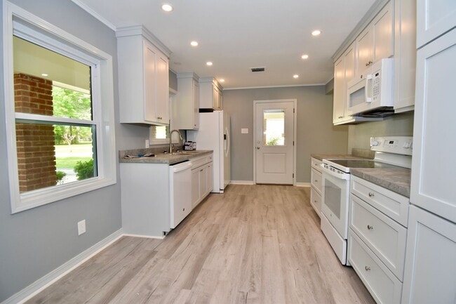 Building Photo - Updated 2 Bedroom, 1.5 Bath Home in Ruston