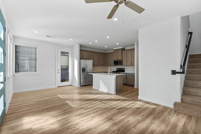 Building Photo - 3235 Loam Ln