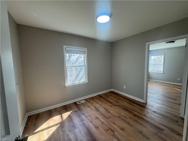 Building Photo - Beautifully Updated Ranch Home