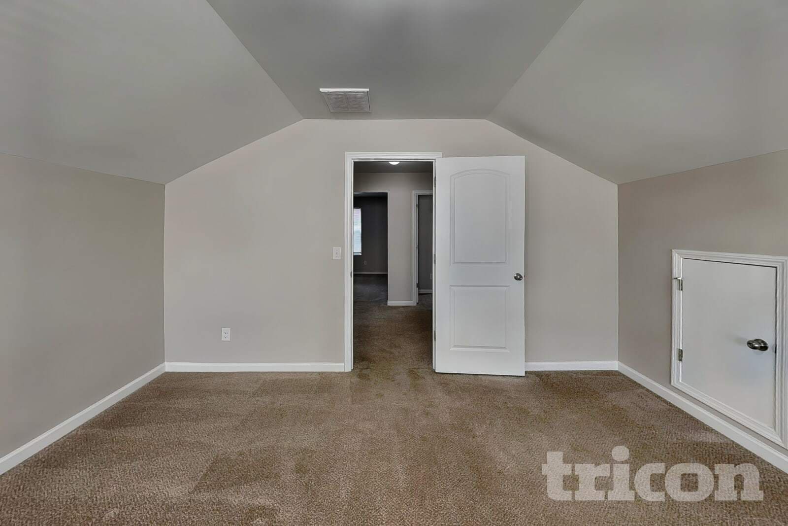 Building Photo - 1705 Sawtooth Ct