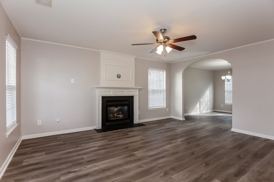 Building Photo - 7000 Indian Ridge Ln