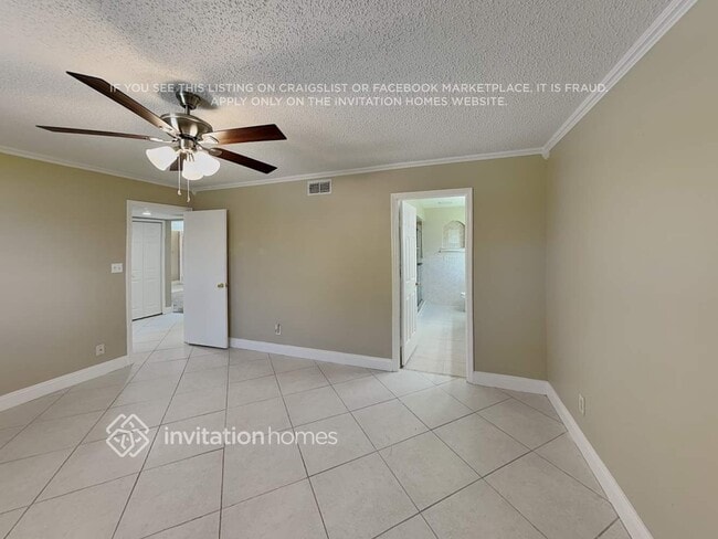 Building Photo - 3907 Kiawa Dr