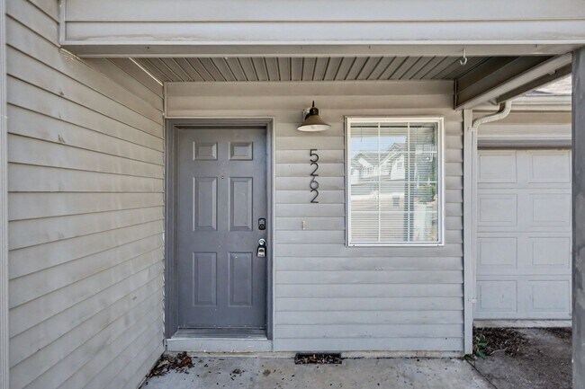 Building Photo - Springcrest - VPM526062S-6