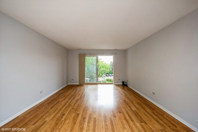 Building Photo - 1112 Castilian Ct