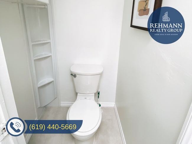 Building Photo - 2404 Chatsworth Blvd