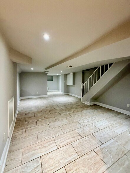 Building Photo - 1824 N 54th St