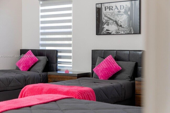 Building Photo - 17575 SW 280th St