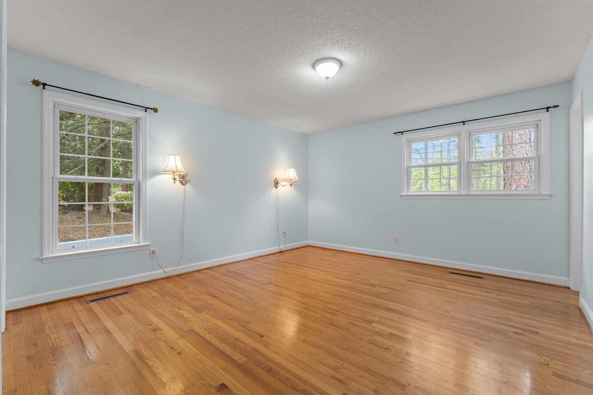 Building Photo - 1055 Inverness Rd