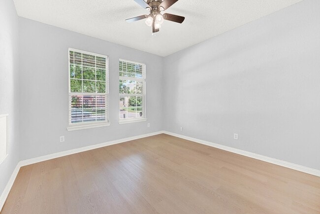 Building Photo - 1413 Westmont Dr