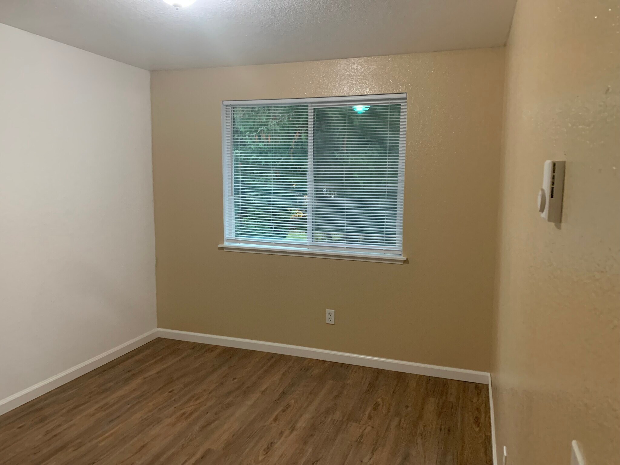 Building Photo - 6723 Kinwood Park Ln SE