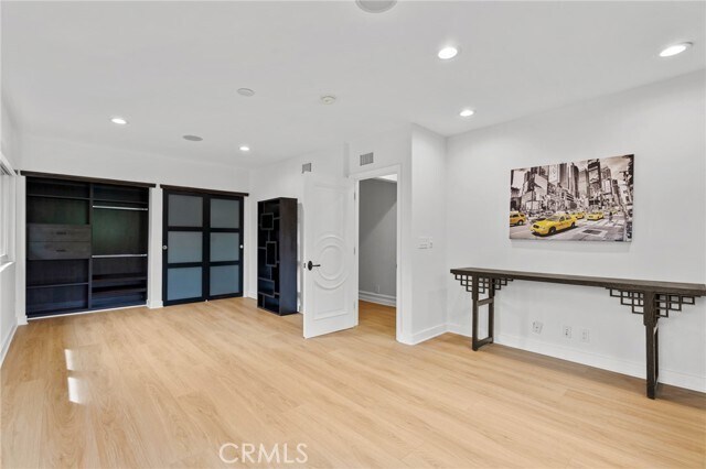 Building Photo - 3677 Eddingham Ave