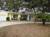 Building Photo - 4019 28th Ave N