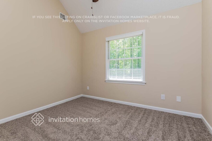Building Photo - 7102 Big Woods Dr