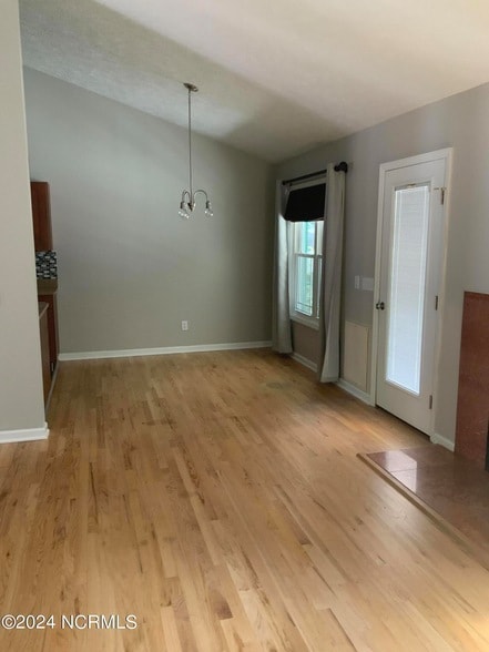 Building Photo - 30 Winchester Rd