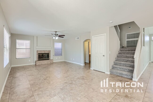 Building Photo - 12527 W Edgemont Ave