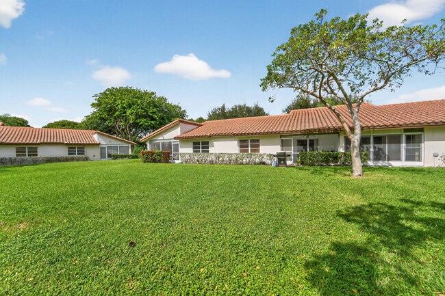 Building Photo - 6070 Sunny Manor Ct