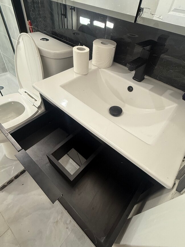 Building Photo - 311 Verllonia St