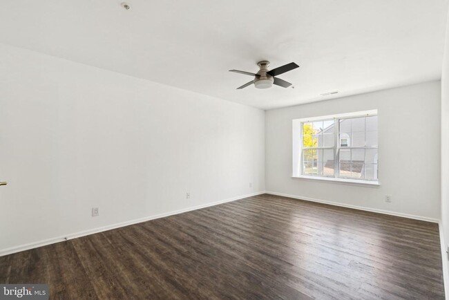 Building Photo - 4202 Aberdeen Ln
