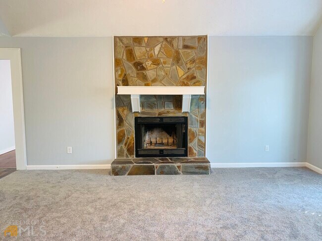 Building Photo - 30 Standing Rock Rd