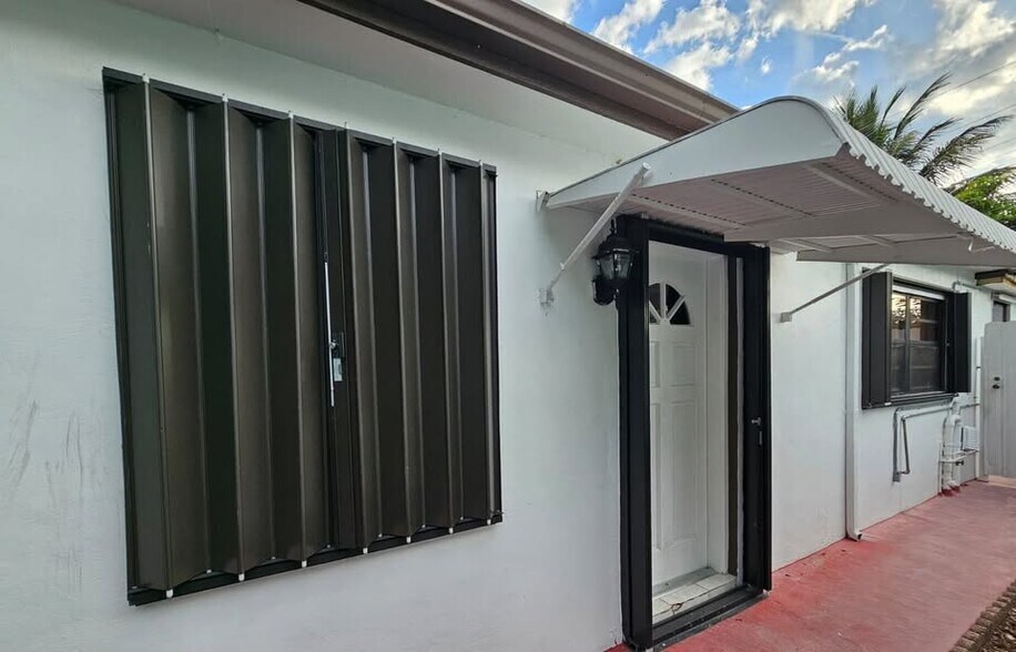 Building Photo - 11320 NW 59th Ave