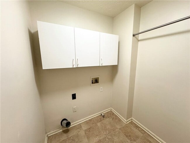 Building Photo - 5212 Pine Branch Cir