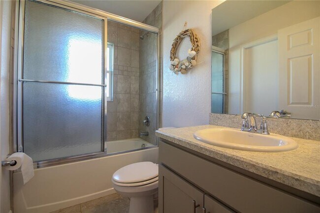 Building Photo - 5815 Christiansen Ct