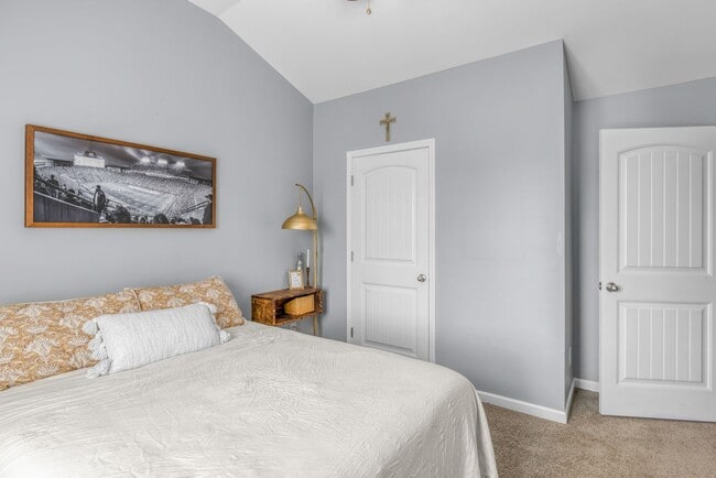 Building Photo - Spacious 4 Bedroom Home in Auburn