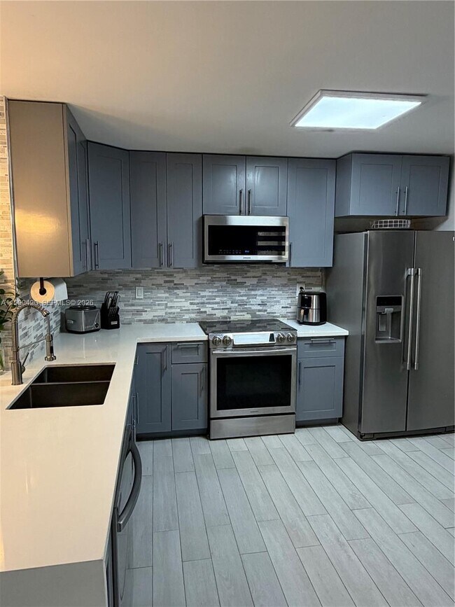 Building Photo - 7431 SW 163rd Pl