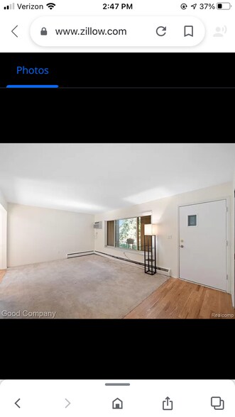 Building Photo - 2655 E Maple Rd