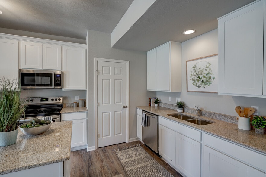 Building Photo - 639 McKay Way