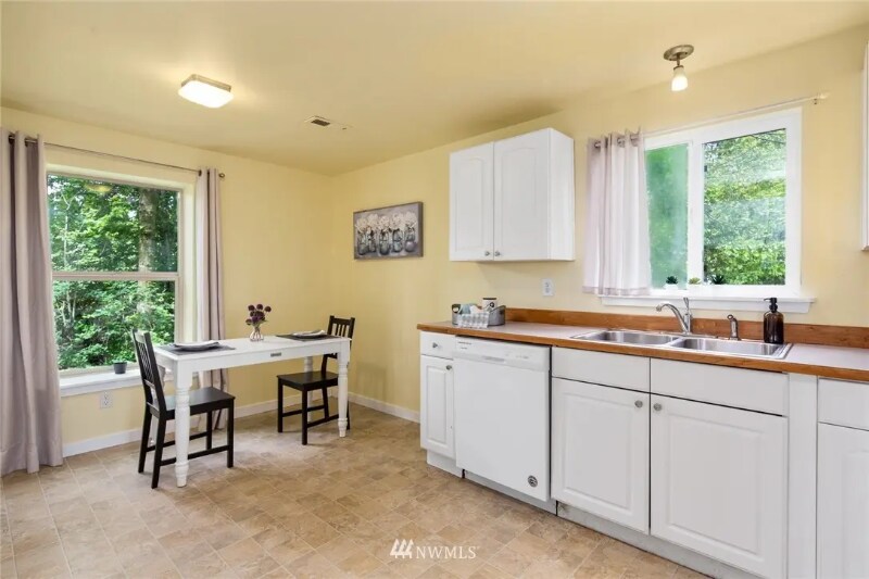 Building Photo - 2190 Washington St