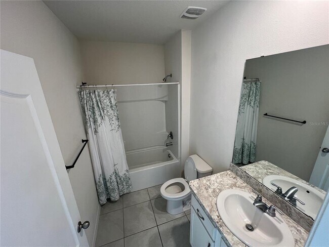 Building Photo - 1143 Cambridge Dr