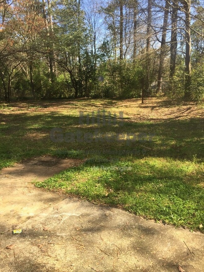 Building Photo - 161 Sterling Ridge Dr