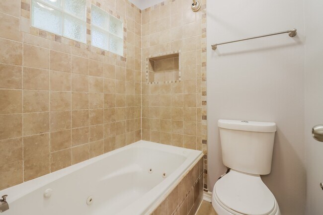 Building Photo - 5939 Ollia Cir