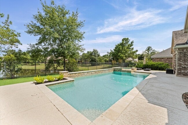 Building Photo - 10 Cayuga Pond Ct