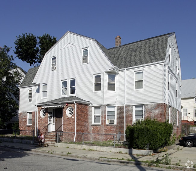 Primary Photo - 151 Franklin Ave
