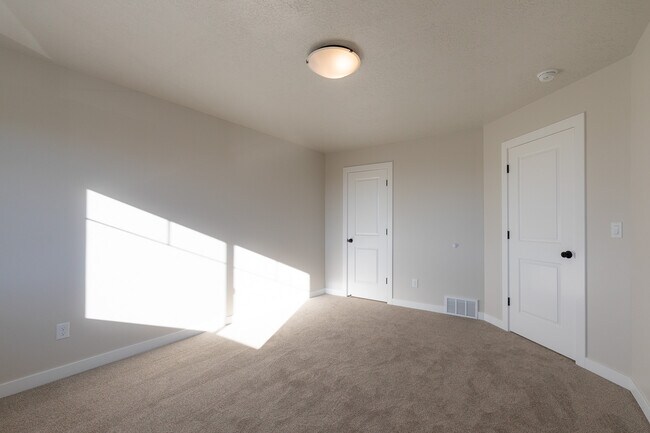 Building Photo - 308 Canterbury Wy