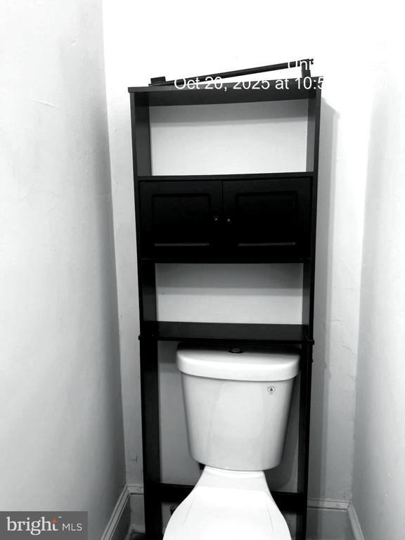 Building Photo - 113 W John St