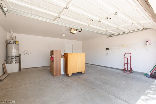 Building Photo - 327 Perry Ellis Dr