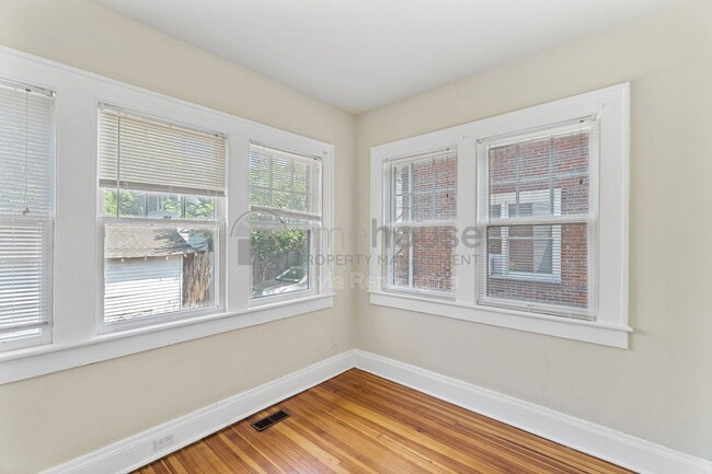 Building Photo - 1706 Hampton Blvd