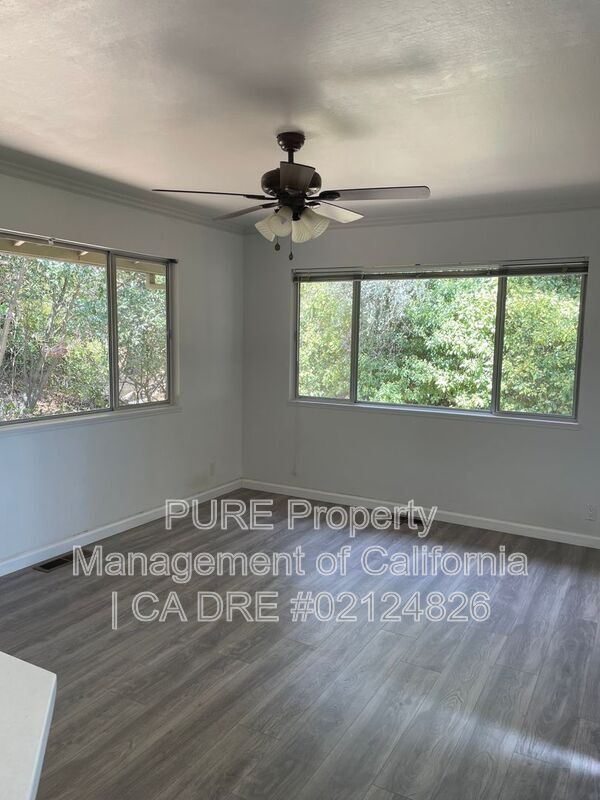 Building Photo - 875 Watson Rd